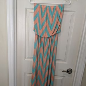 Boutique maxi dress, size small